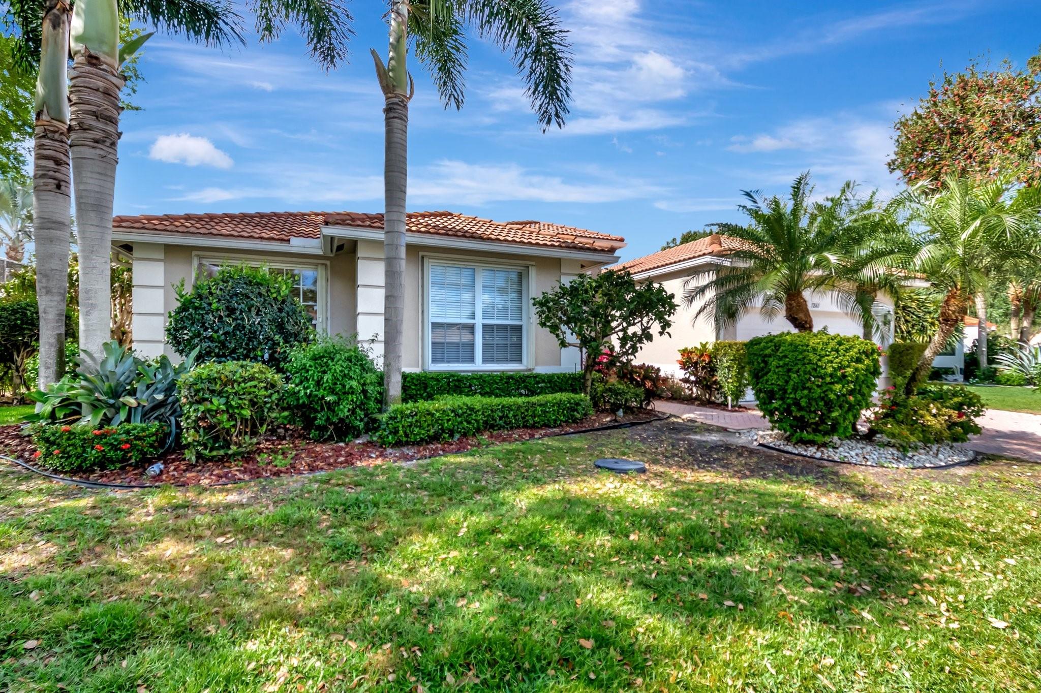 12165 Oakvista Dr