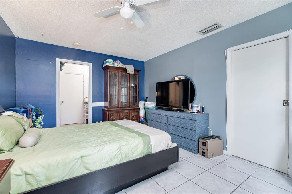 NORTH LAUDERDALE VILLAGE SEC 4 - Residential