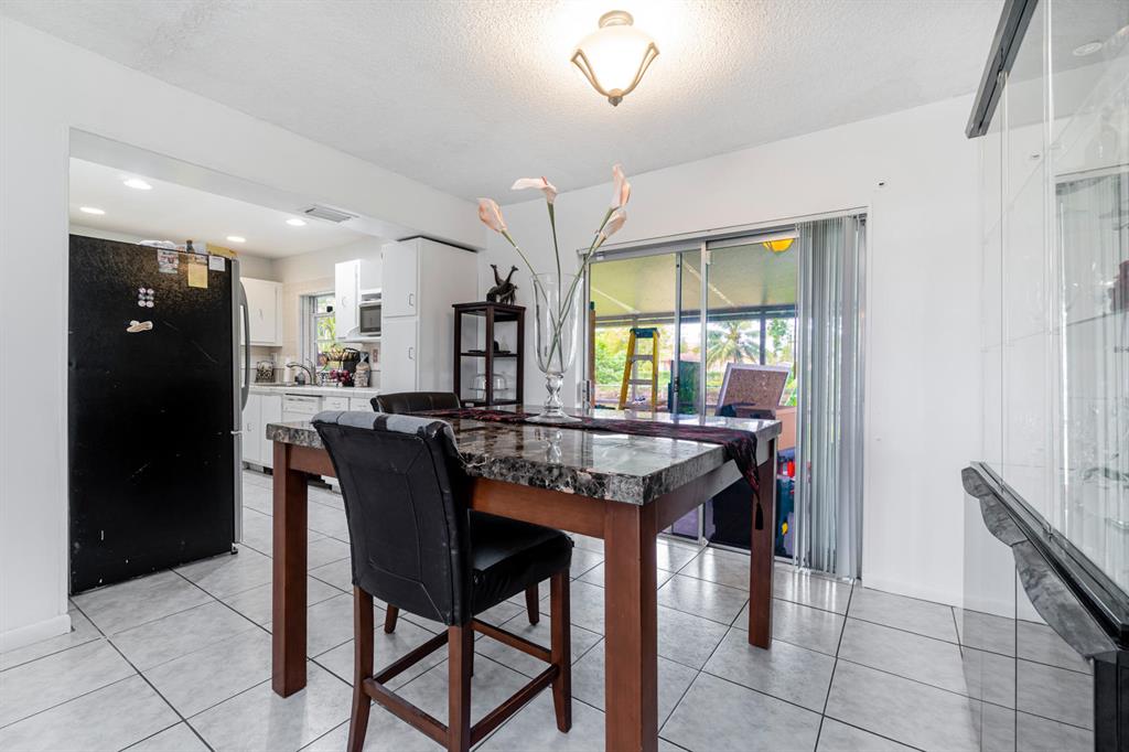 NORTH LAUDERDALE VILLAGE SEC 4 - Residential