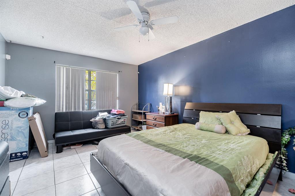 NORTH LAUDERDALE VILLAGE SEC 4 - Residential