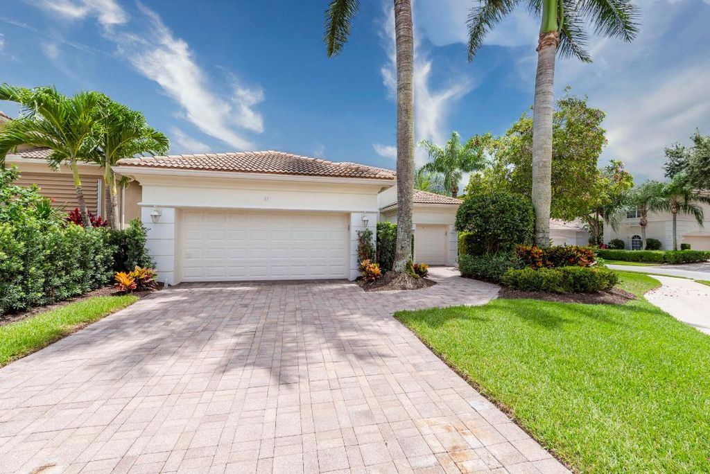 Photo of 61 Laguna Drive, Palm Beach Gardens, FL 33418 (MLS # R11148872)