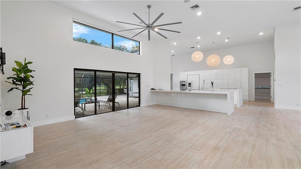 Parkland Lakes PUD 102-44 - Residential