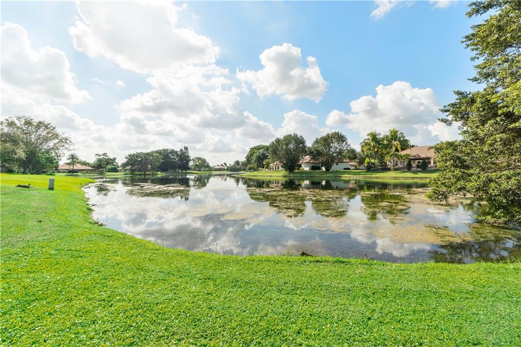 Parkland Lakes PUD 102-44 - Residential