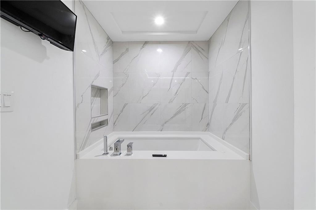 Parkland Lakes PUD 102-44 - Residential