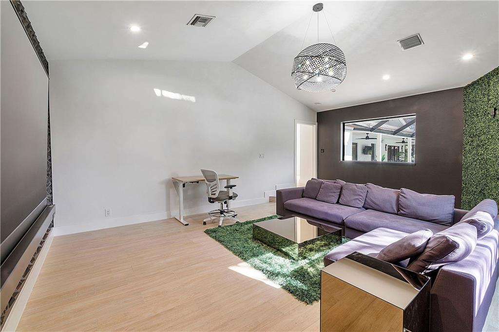 Parkland Lakes PUD 102-44 - Residential