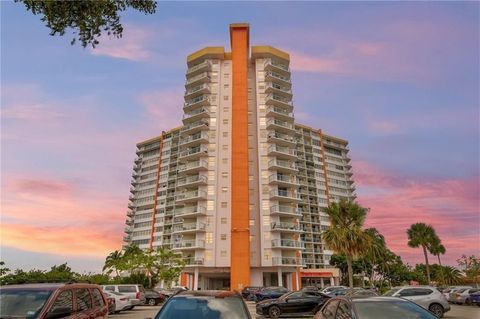 1301 NE Miami Gardens Drive 1721W Miami FL 33179