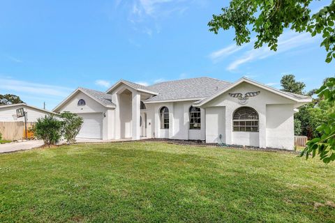 A home in Port St Lucie