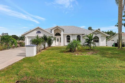 A home in Port St Lucie