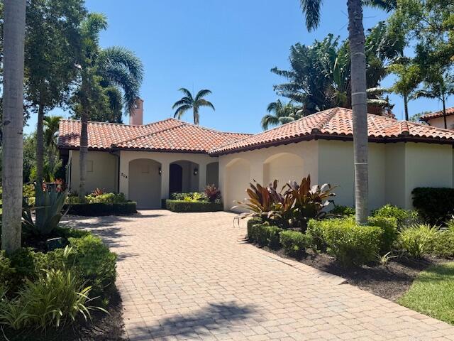 204 Royal Tern Court