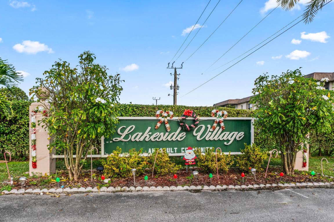 LAKESIDE VILLAGE CONDO 10 - Residential