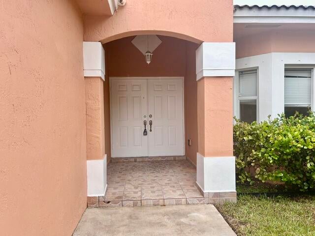 707 SE 14TH Avenue