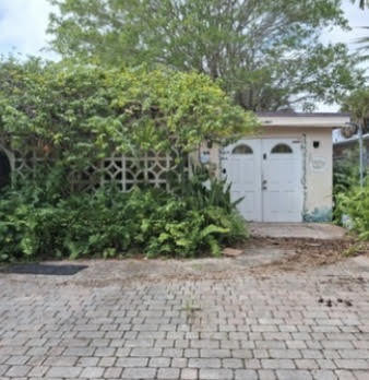 LAUDERDALE PARK 6-33 1/2 - Residential