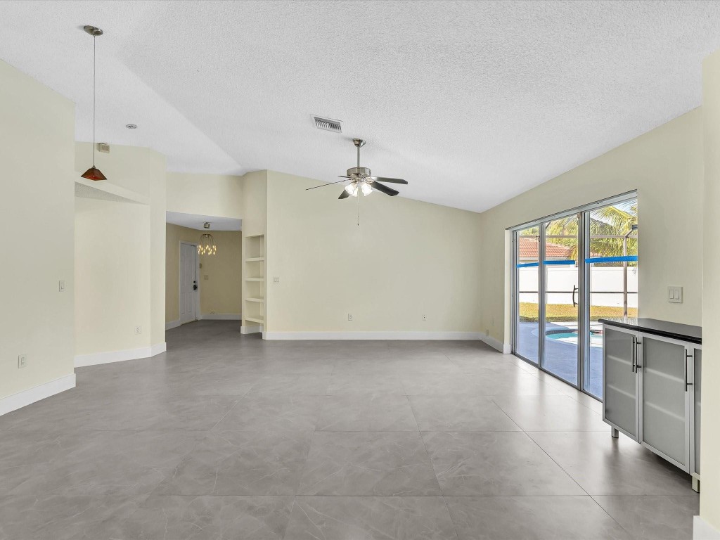 Sawgrass Plantation 152-4 - Residential