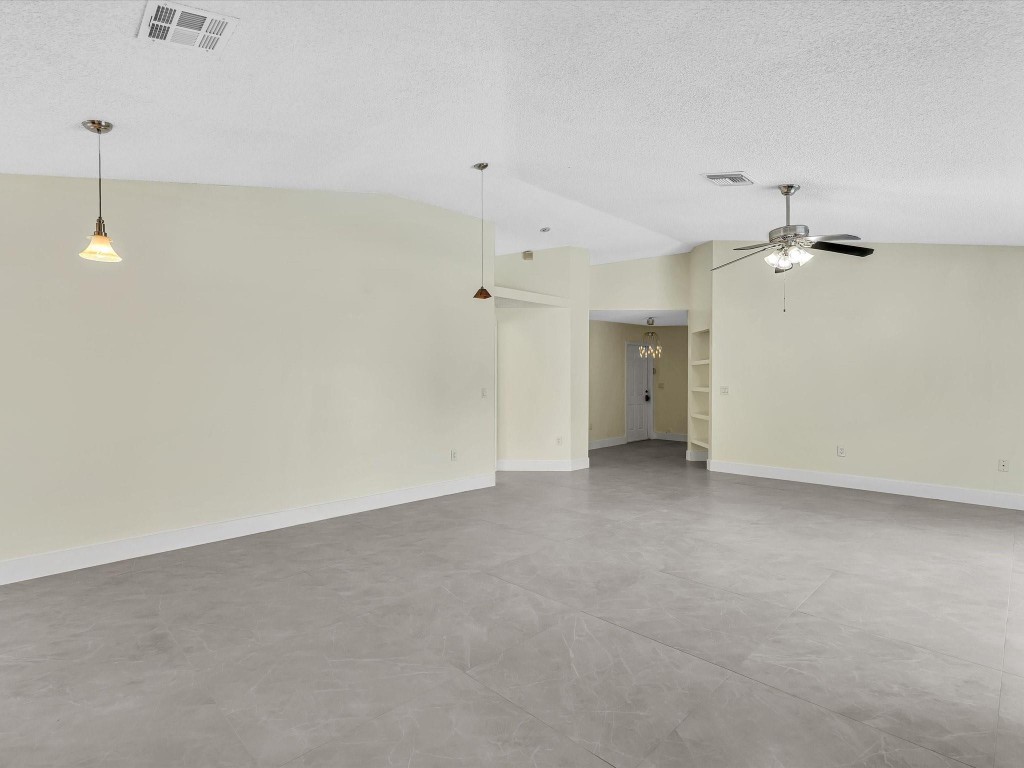 Sawgrass Plantation 152-4 - Residential