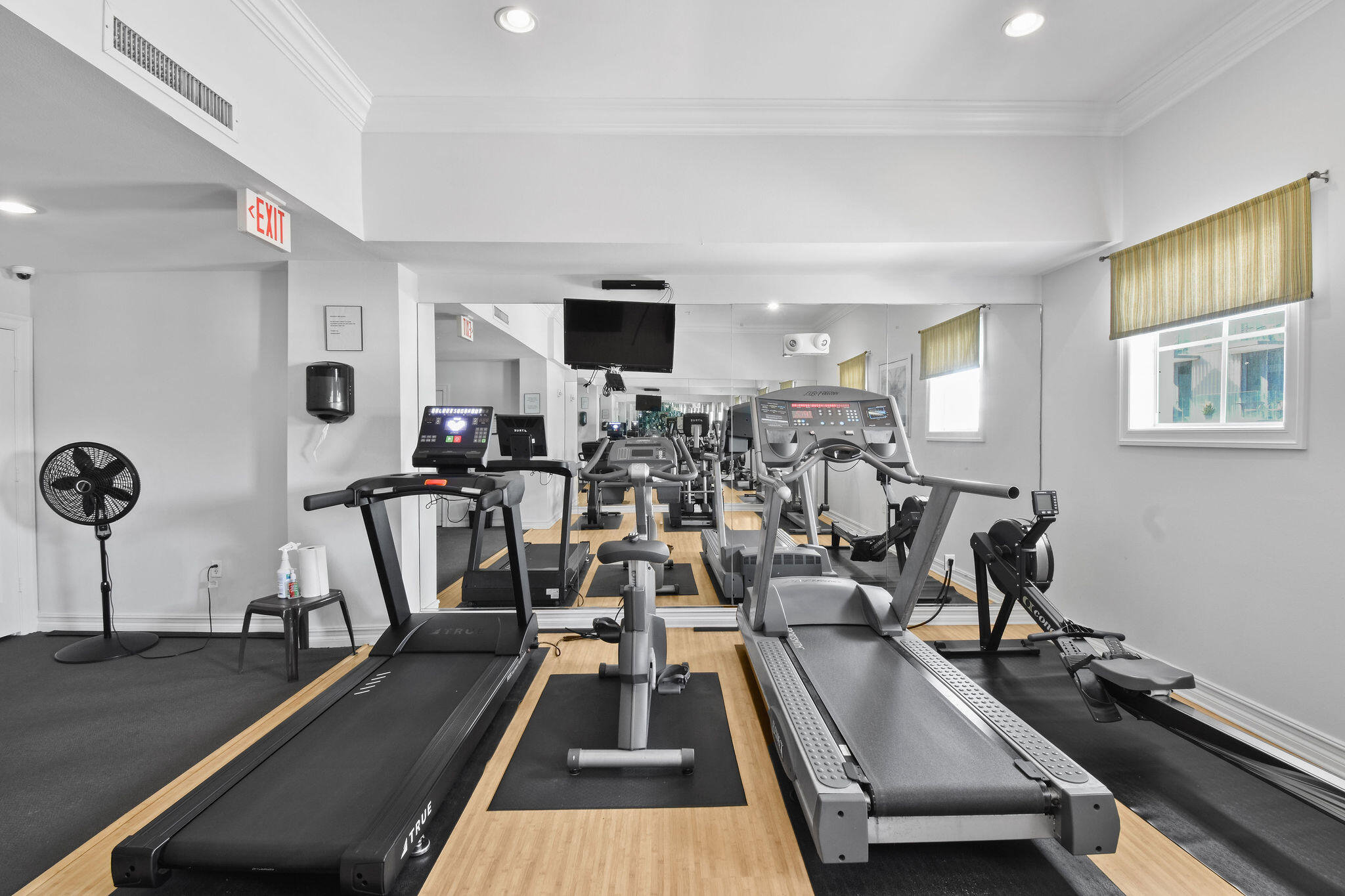 PINEAPPLE GROVE VILLAGE CONDO - Residential