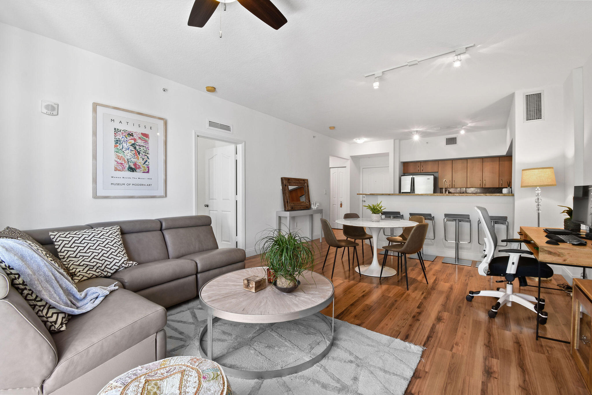 PINEAPPLE GROVE VILLAGE CONDO - Residential