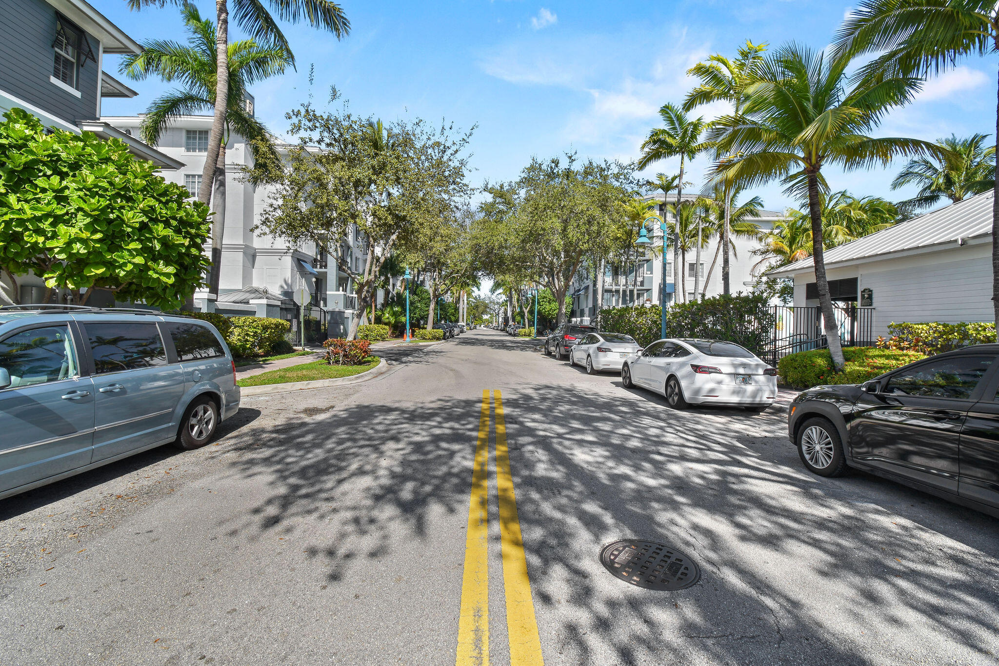 PINEAPPLE GROVE VILLAGE CONDO - Residential