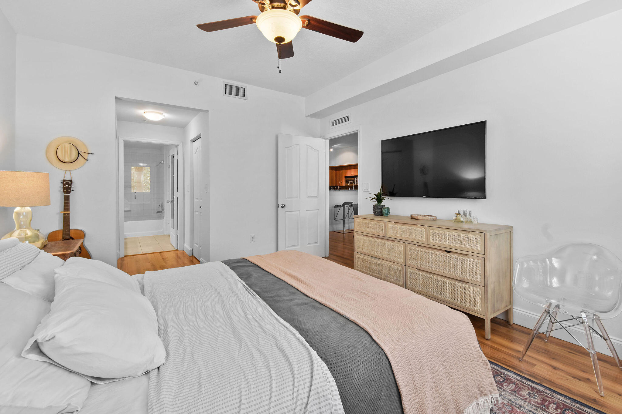 PINEAPPLE GROVE VILLAGE CONDO - Residential