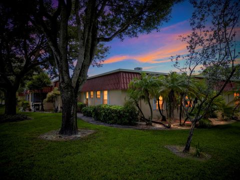 857 Worcester Lane B Lake Worth FL 33467