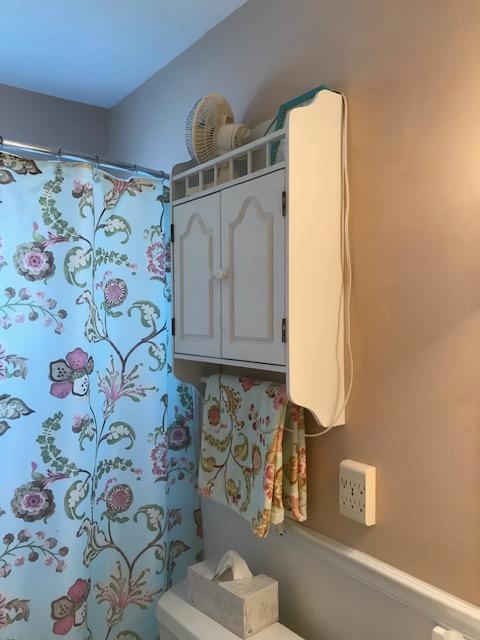 CRESTHAVEN VILLAS 28 CONDO - Residential