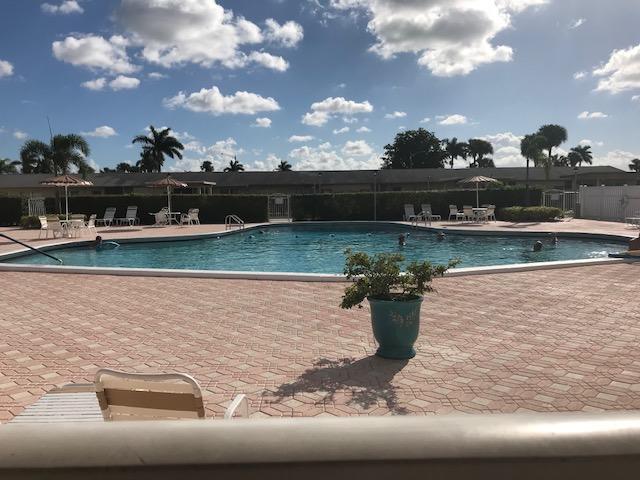 CRESTHAVEN VILLAS 28 CONDO - Residential