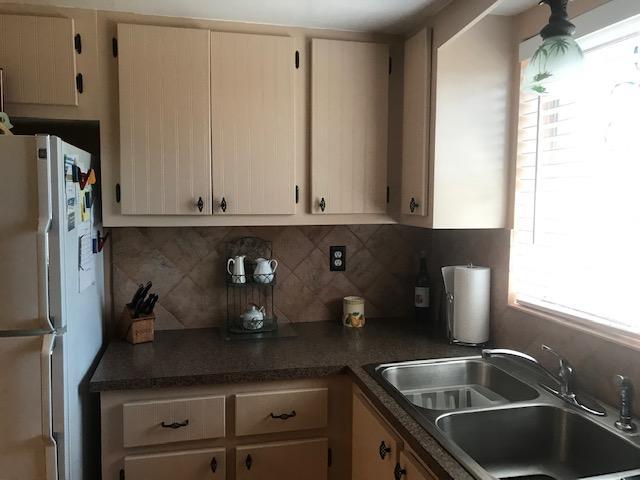 CRESTHAVEN VILLAS 28 CONDO - Residential