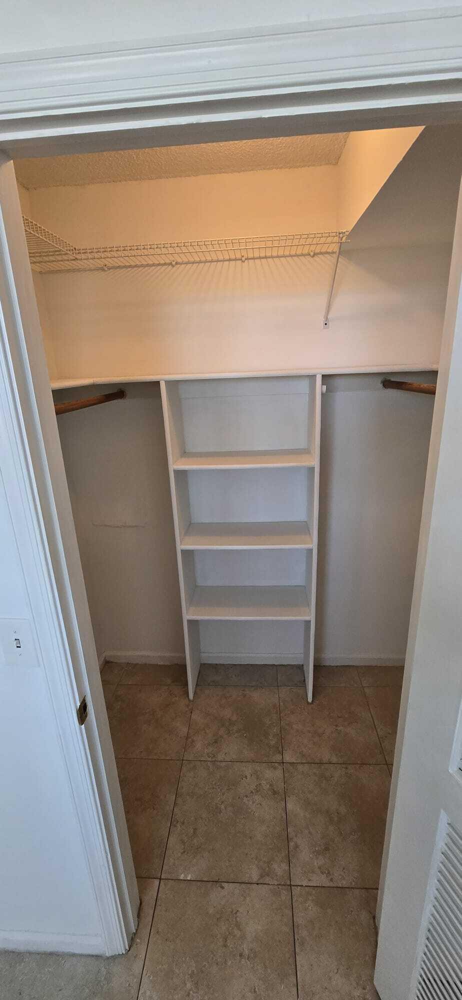 SANDALFOOT BLVD APTS CONDO - Residential Lease