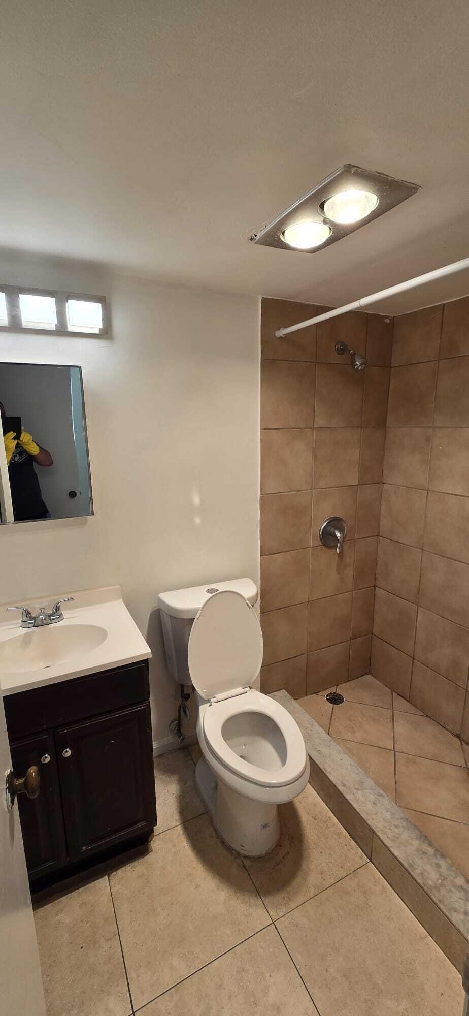 SANDALFOOT BLVD APTS CONDO - Residential Lease