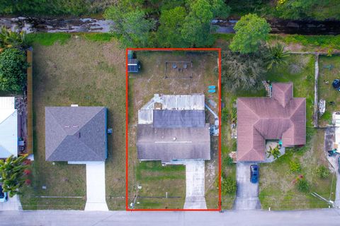 A home in Port St Lucie