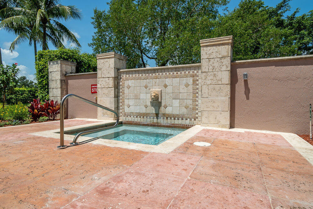 ST ANDREWS AT POLO CLUB CONDO - Residential
