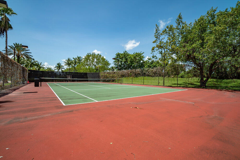 ST ANDREWS AT POLO CLUB CONDO - Residential