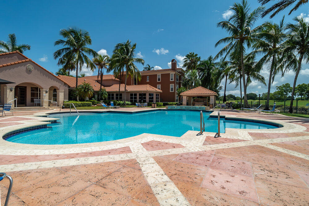 ST ANDREWS AT POLO CLUB CONDO - Residential