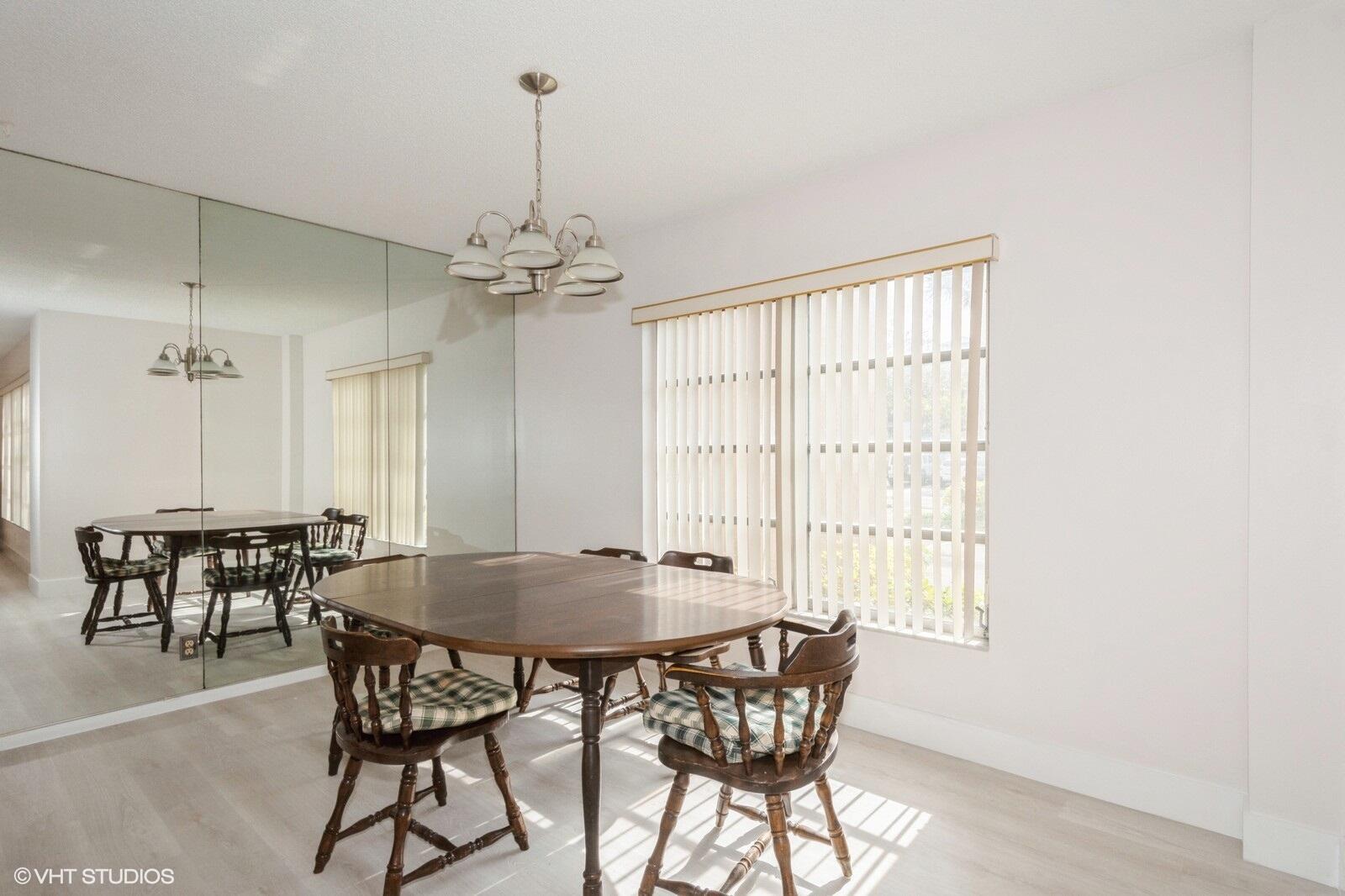 Country Club Towers - Residential