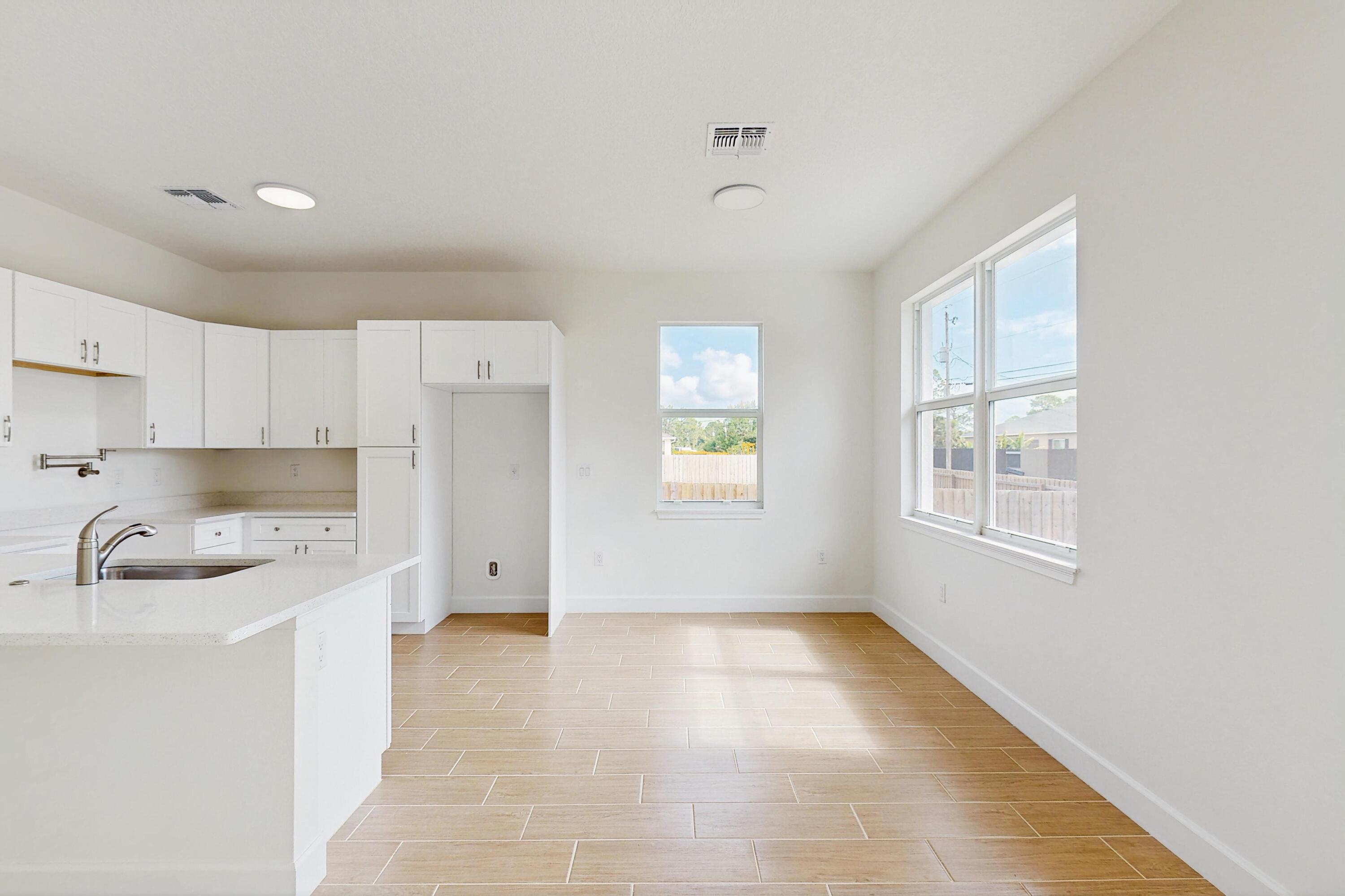 VERO LAKE ESTATES UNIT N - Residential