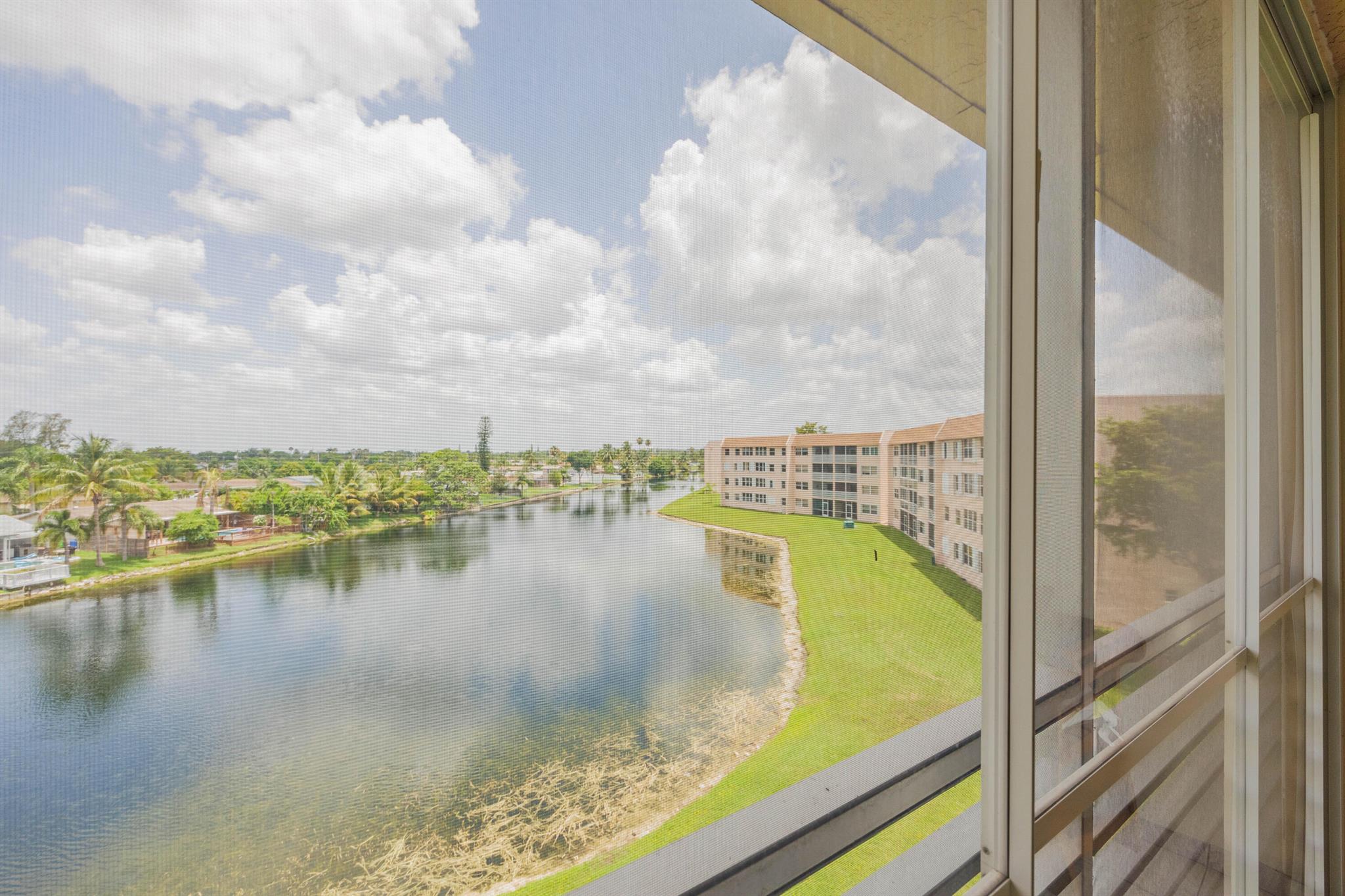 SUNRISE LAKES 209 CONDO - Residential