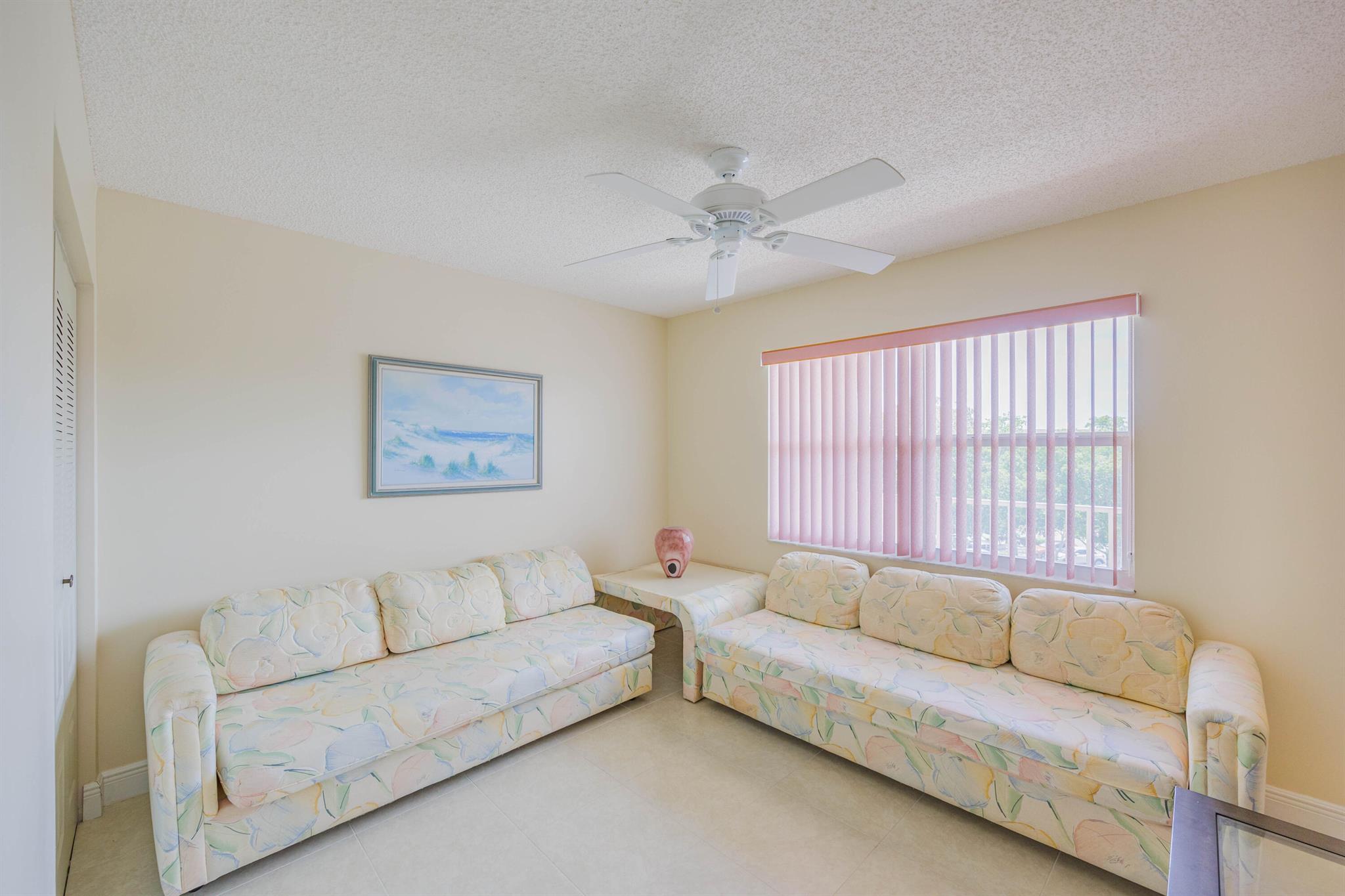 SUNRISE LAKES 209 CONDO - Residential