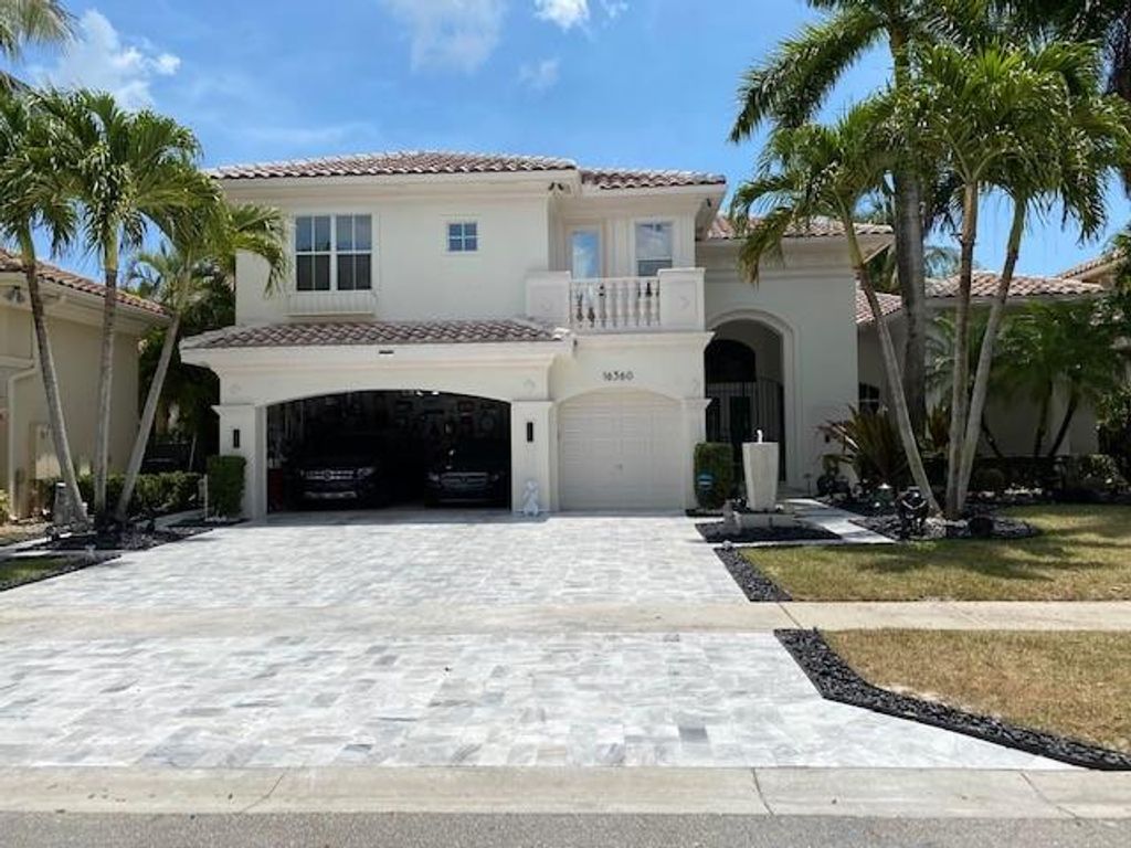 Photo of 16360 Via Venetia, Delray Beach, FL 33484 (MLS # F10283457)