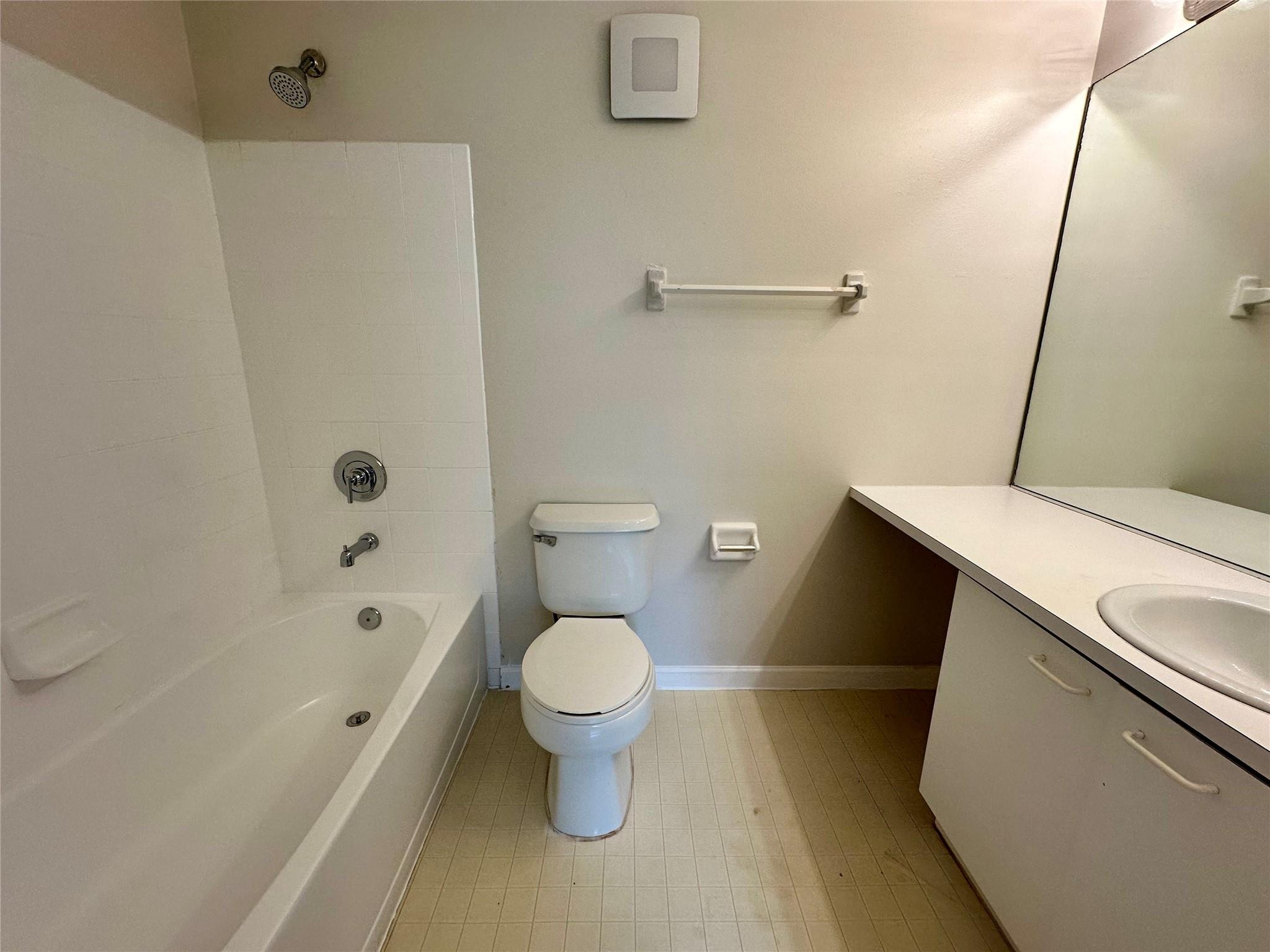 CORAL REEF CLUB - Residential Lease