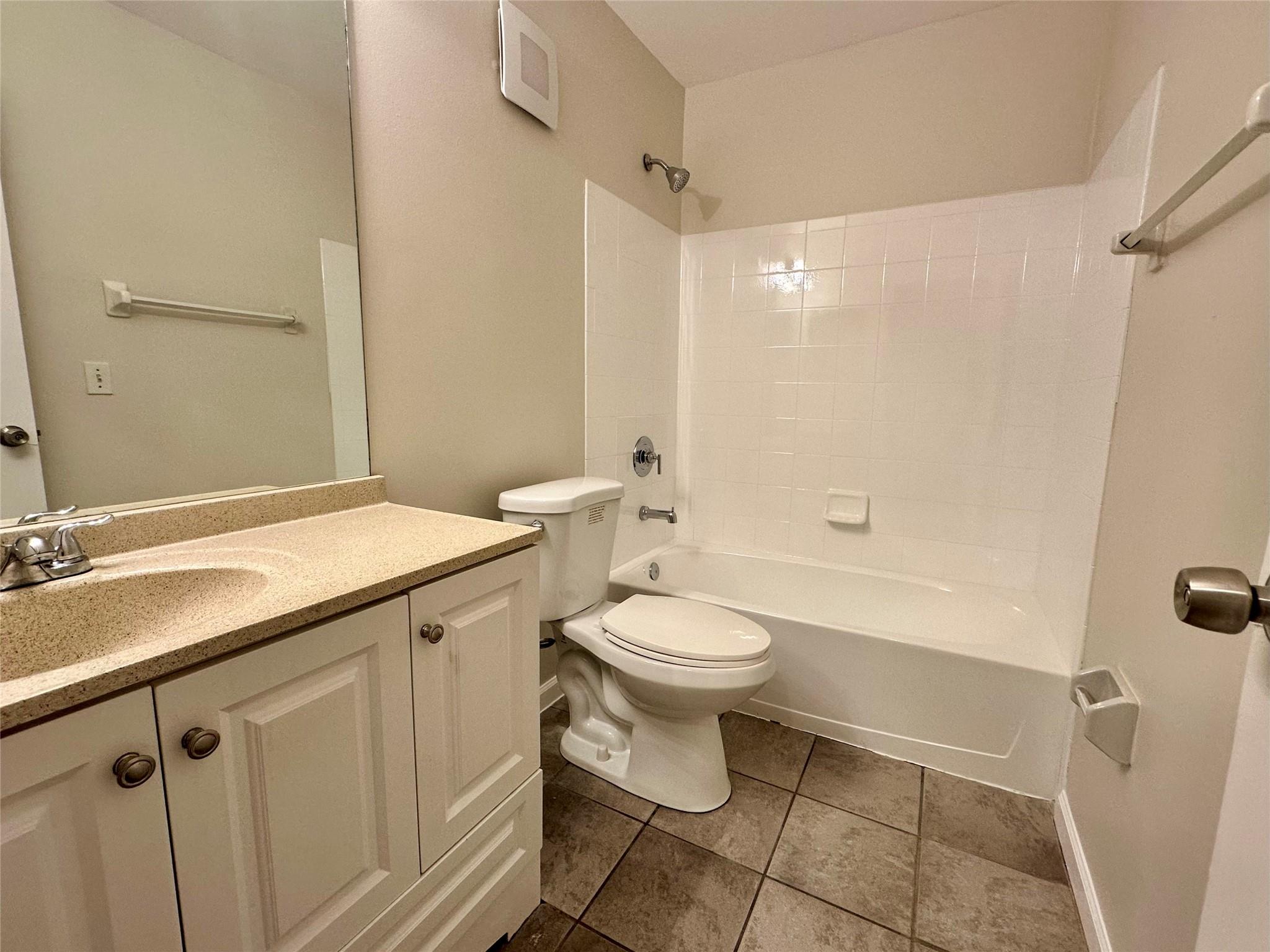 CORAL REEF CLUB - Residential Lease