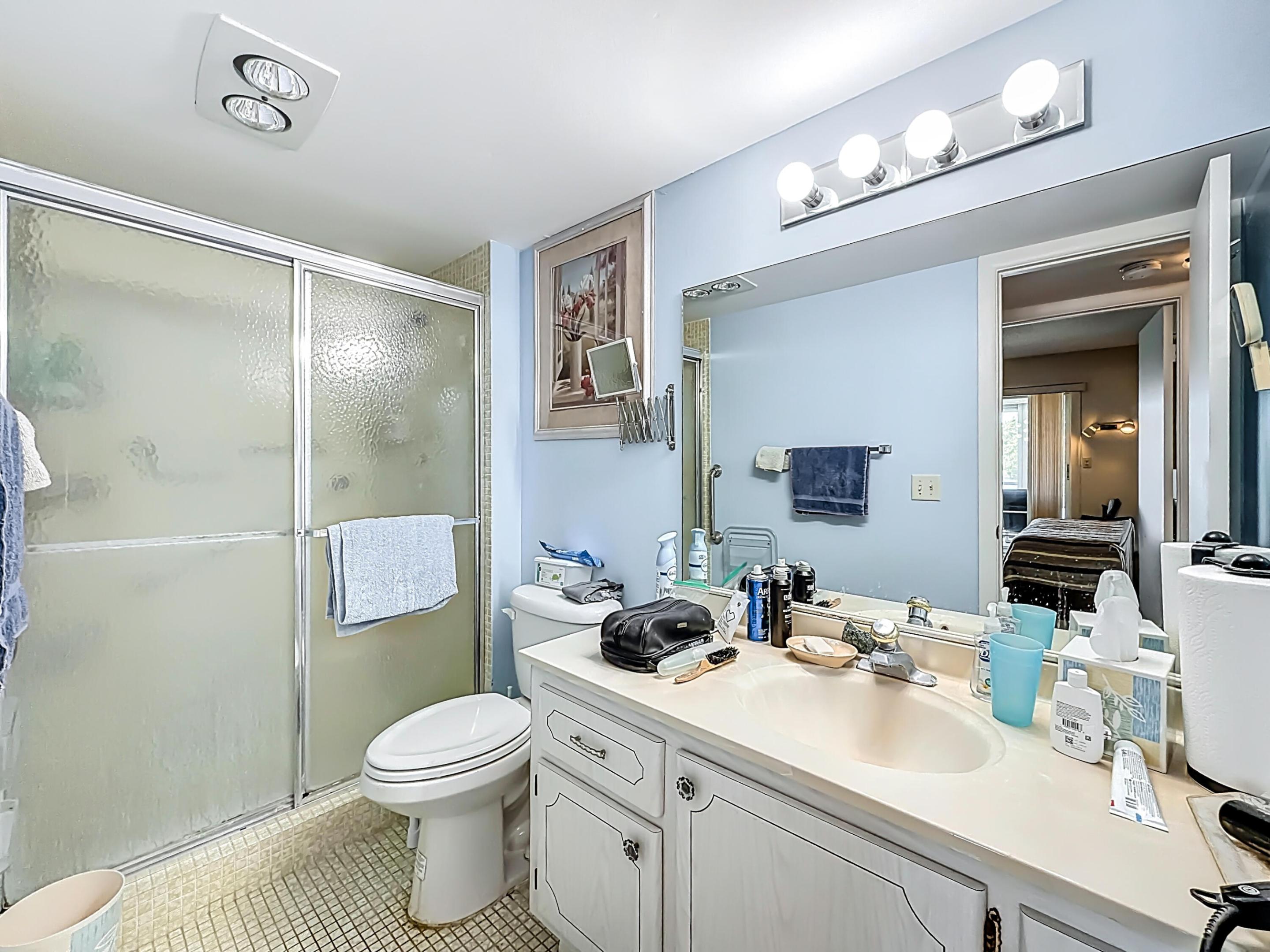 OAKRIDGE V CONDO - Residential