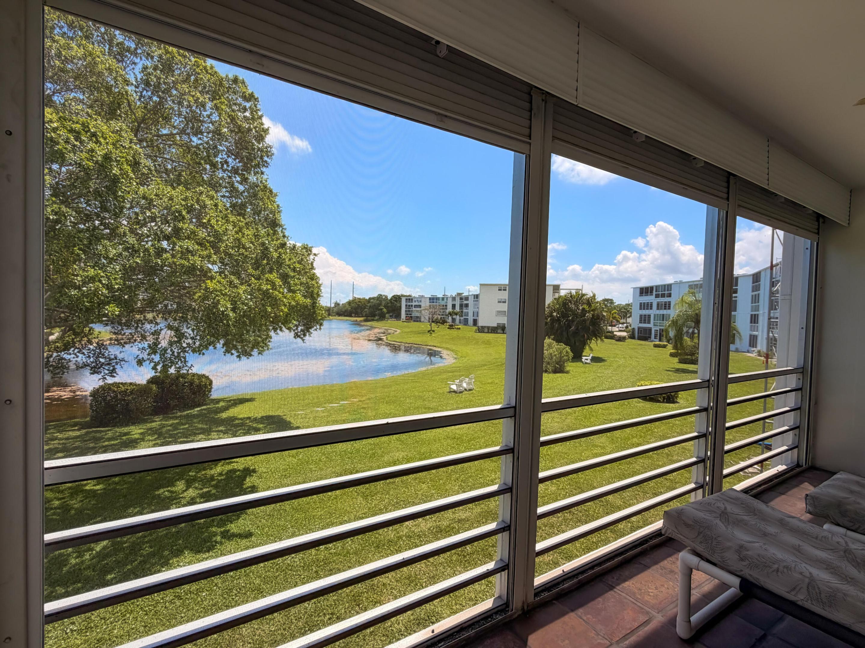 OAKRIDGE V CONDO - Residential