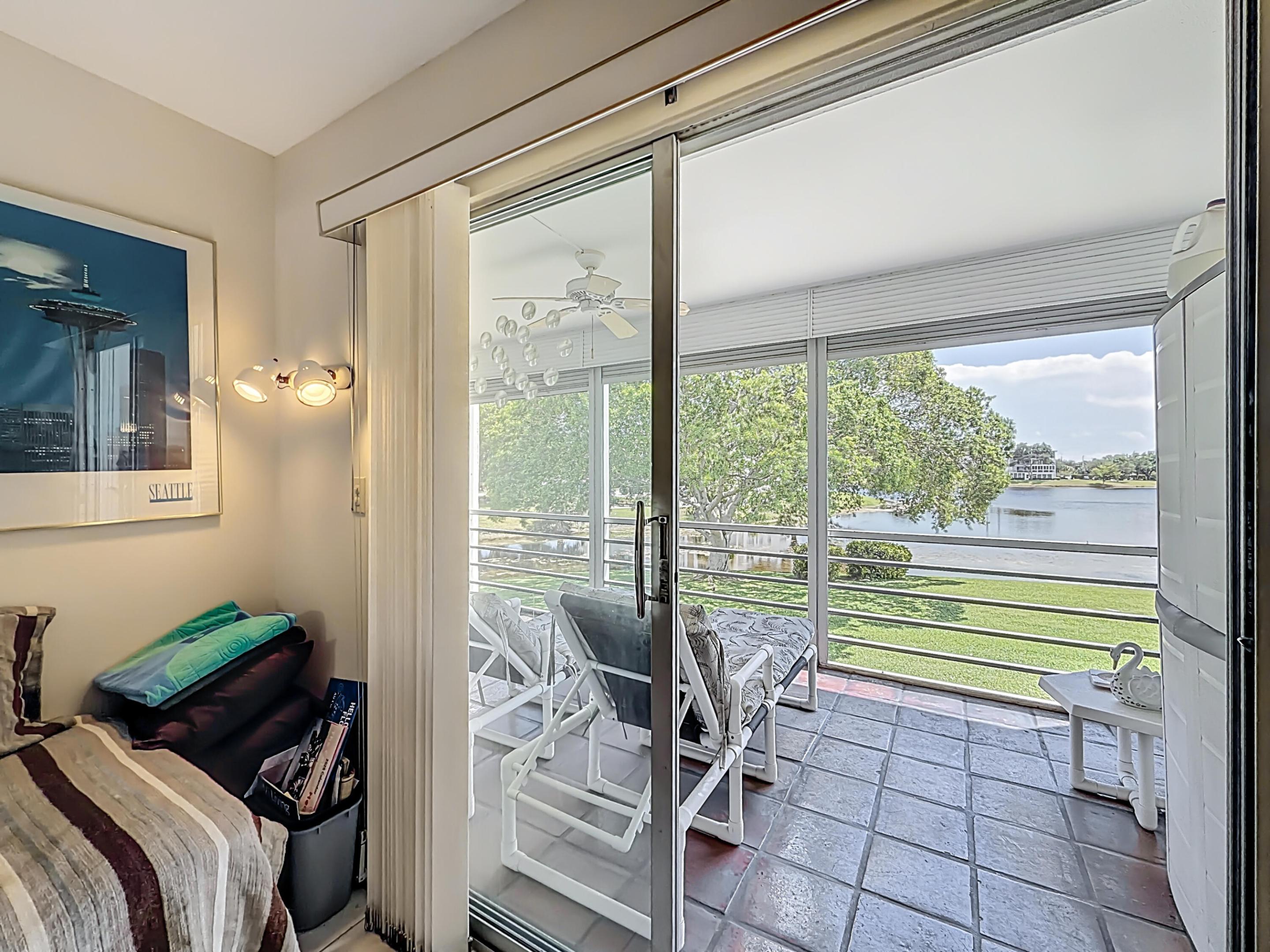 OAKRIDGE V CONDO - Residential