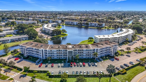 Tiny photo for 2114 Oakridge V, Deerfield Beach, FL 33442 (MLS # B26018198)