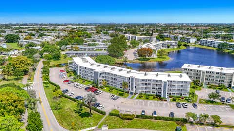 Tiny photo for 2114 Oakridge V, Deerfield Beach, FL 33442 (MLS # B26018198)