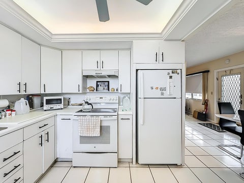 Tiny photo for 2114 Oakridge V, Deerfield Beach, FL 33442 (MLS # B26018198)