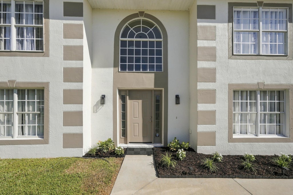 Photo of 502 SW CROTON Avenue, Sebastian, FL 32958 (MLS # B26077610)
