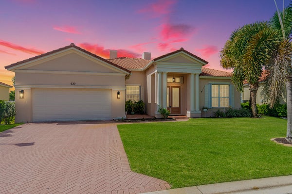 625 SW LONG KEY CT, PORT SAINT LUCIE, FL 34986 - Image b208772a8b1c53a2a35d3675b9613bb6/4137369167