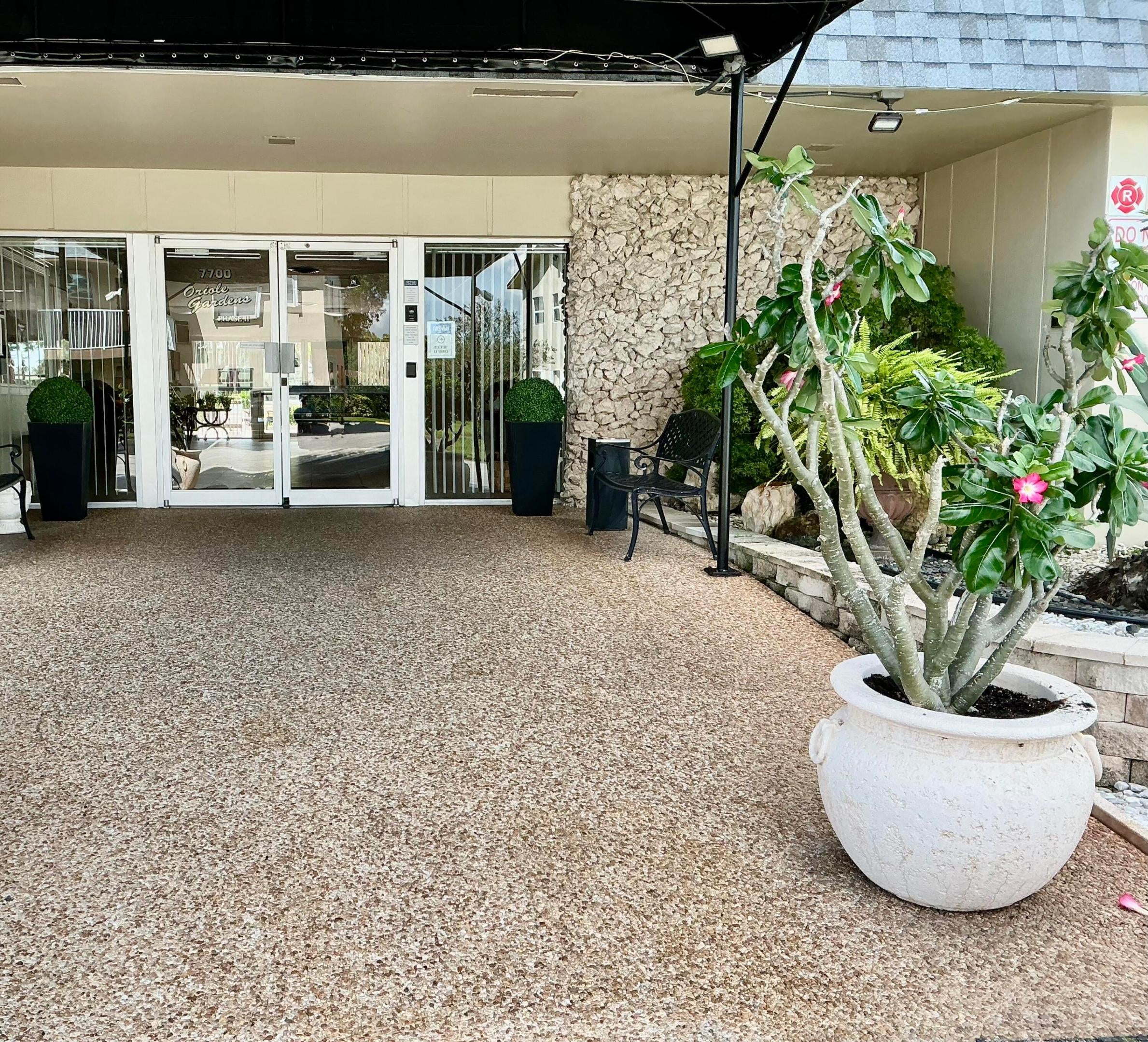 550 NW 80TH Avenue NW 207