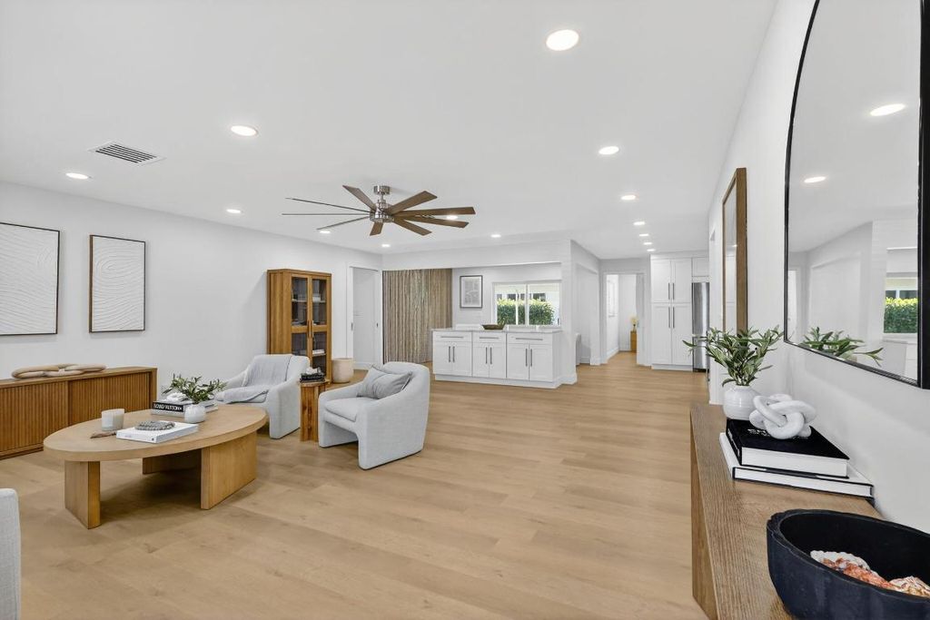 Photo of 2206 SW 20th Way, Boynton Beach, FL 33426 (MLS # R11155293)