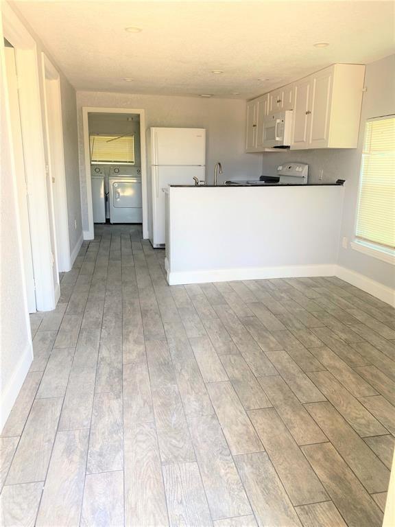 CANAL POINT 2 Bedroom 1 Bath home for Rent. Beautiful Laminate Flooring, Central A/C. Call for an application and showing. 24 hour notice suggested.
